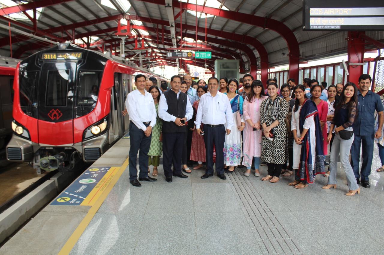 Lucknow Metro Felicitates the Meritorious Students of University of Lucknow